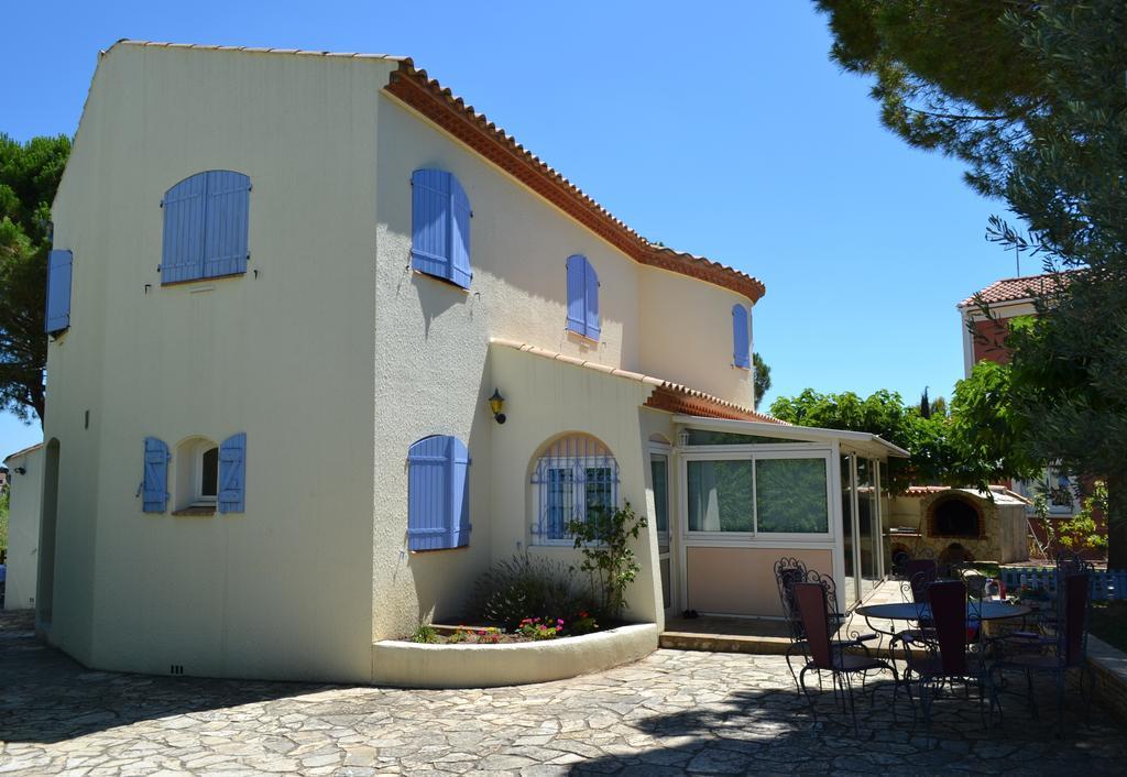 La Perle De Ceylan Hotel Montagnac  Kültér fotó