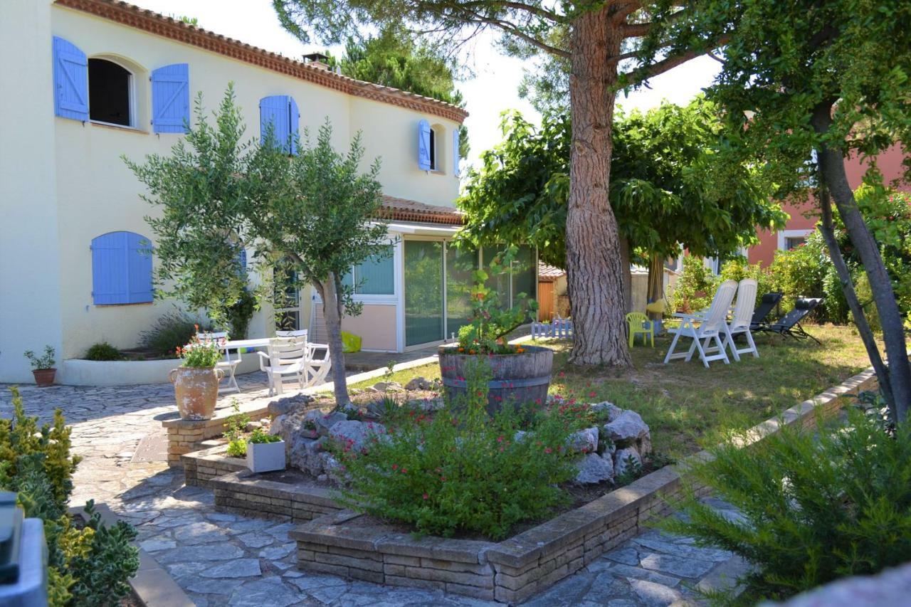 La Perle De Ceylan Hotel Montagnac  Kültér fotó